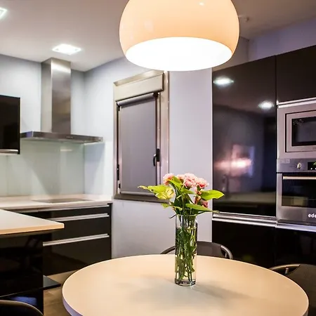 & Suites Arrizul Gros San Sebastian