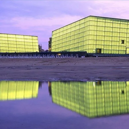 & Suites Arrizul Gros سان سيباستيان