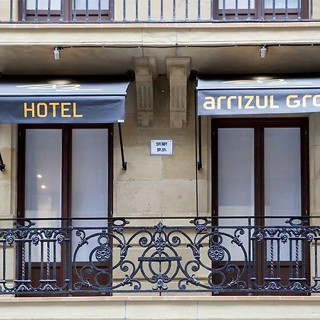 فندق & Suites Arrizul Gros سان سيباستيان