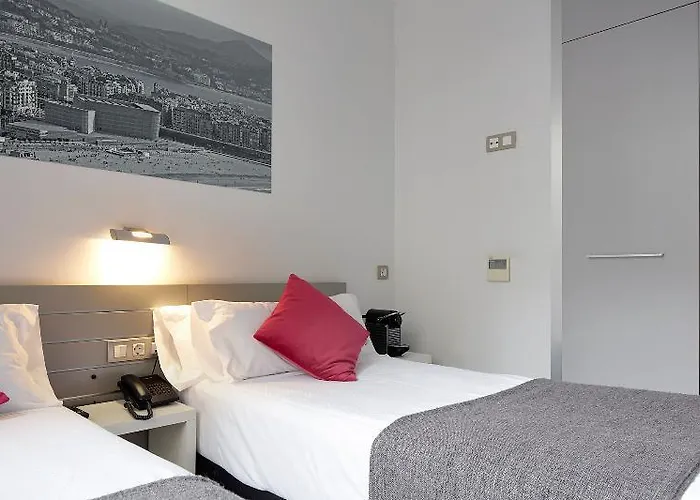 Hotel & Suites Arrizul Gros San Sebastian