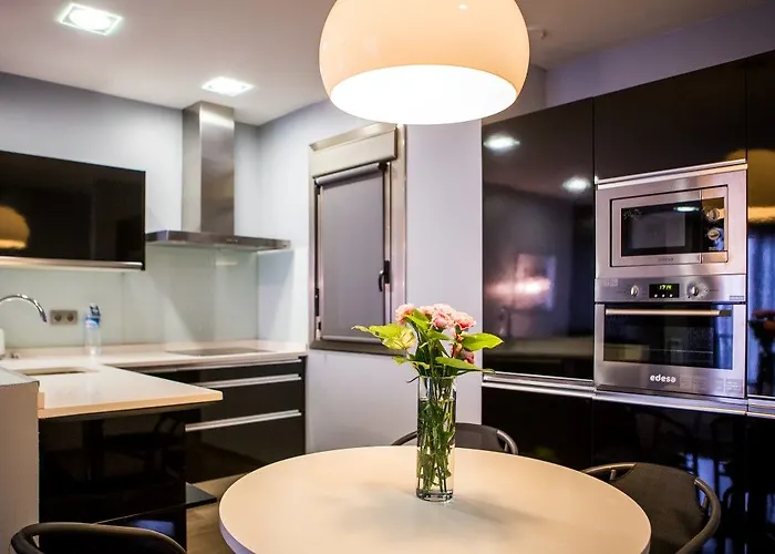 & Suites Arrizul Gros San Sebastian