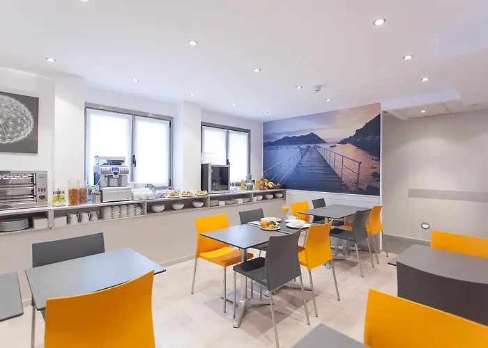 & Suites Arrizul Gros Hotel *