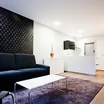& Suites Arrizul Gros San Sebastián