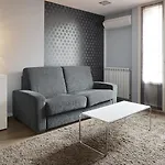 & Suites Arrizul Gros Hotel San Sebastián