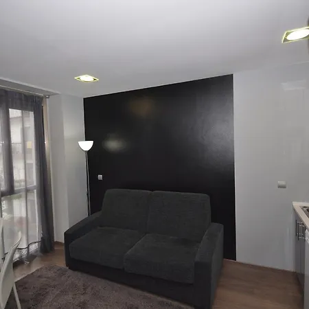 & Suites Arrizul Gros فندق *