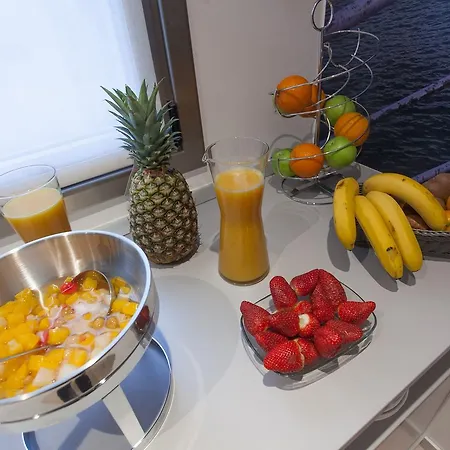 & Suites Arrizul Gros فندق *