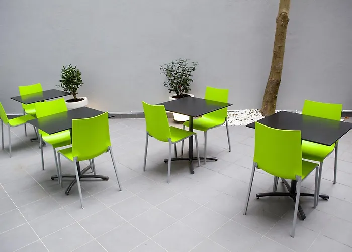 & Suites Arrizul Gros فندق سان سيباستيان